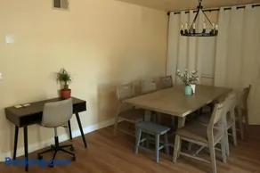 Cozy Family Home - 20 Mins from Disneyland - Image 4