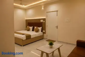Hotel Vaarahi Chanda Nagar, Near Hitech City - Image 3