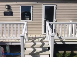 Luxury Holiday Caravan Home - Image 3