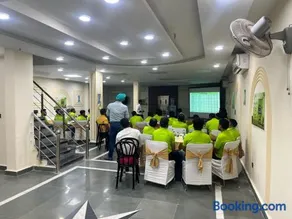 Shaurya Hotel And Banquet - Image 2