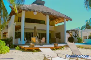 Lemnus Luxury villa walking distance to Chicxulub - Image 1