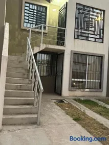 House 15 minutes from GDL Airport and VFG Arena - Image 4