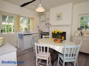 4 bed in Lyndhurst 57407 - Image 3