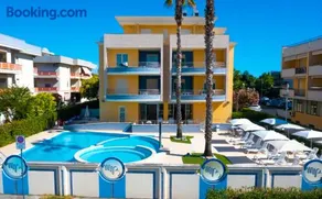 Mare Blu Residence - Image 1