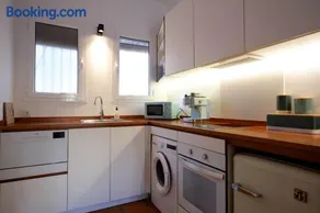 Cosy flat near the beach - Image 3