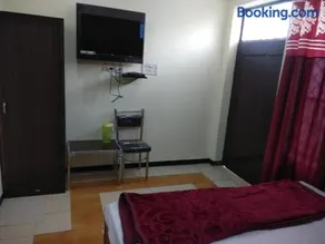 Sant-I Hotel - Image 5