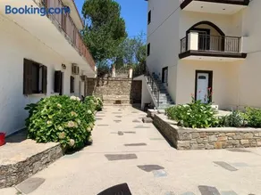 #10 Despina Studios Kastanies Raxes Ikaria - Image 4