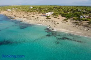 Apartamentos La Fragata - Image 1
