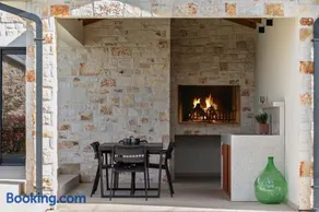 Escapist Villa - Image 4