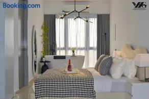 Core Soho Suite Bathtub Netflix near KLIA - Image 1