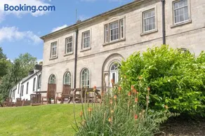 Waterfoot Park - Image 3