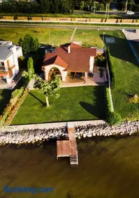 Balaton View Apartment - Image 2