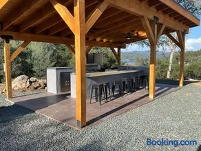 Moonshadow Flat Glamping - Onyx Tent - Image 2