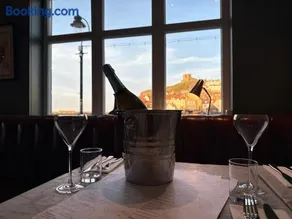 The Marine Hotel & Restaurant - Image 3