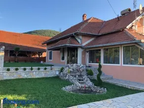 Apartmani Djokić sa bazenom - Image 1