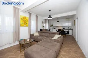 Lux suite in Split- Jacuzzi&Gym&more - Image 2