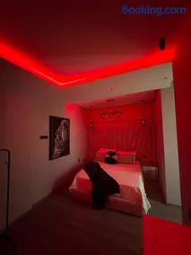 Luxury apartment near the train station - Image 2