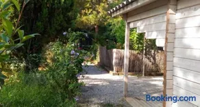 Chalet charmant à Poussan avec jardin privé et barbecue - Image 1