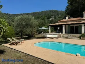 L'Oliveda - complètement climatisée, piscine, calme, proche commerce et lac, ski à 45min - Image 1