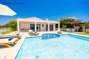 Villa Pinelopi Tria - Image 3
