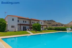 Villa Kadrina - Image 1