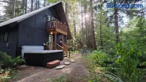 Luxury A-Frame with New Hot Tub, Cozy Fireplace & Backyard Firepit - Image 3