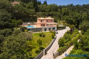 Villa Larisa - Image 1