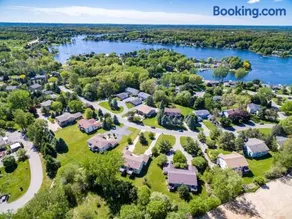 Countryside Family Cottages near Lake Bella Vista - Image 3