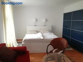 Ehemalige Bibliothek Apartment für 2 mit Küche Kamin Netflix Parken und Hofladen - Image 3