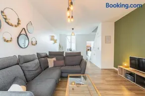 Renovated house with terrace 3 bedrooms - Image 2