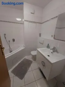 Apartment - Image 5