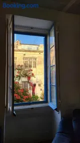 Kalkara Cozy 2 Bedroom Maisonette - Image 2