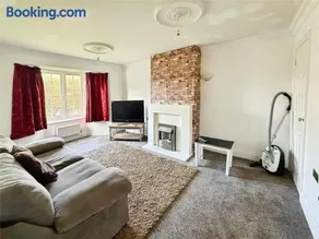 House By The Sea - Image 3