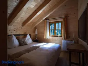 EDELWILD Almchalet - DIE KORALPEN RESIDENZ im Koralm Dorf I XXL Luxus Chalet 144 qm I Privat-Spa I Garten I Gartenmöbel I Weber Grill I Bang & Olufsen TV I WMF Küchengeräte I Kaminofen I Panoramasicht I 4 Parkplätze I edelwild-almchalet at - Image 2