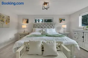 Near Fairgrounds Entire Home Hot Tub Movie Room EV Charger Fire Pit Patio 3 King Beds Sleeps 6 - Image 5