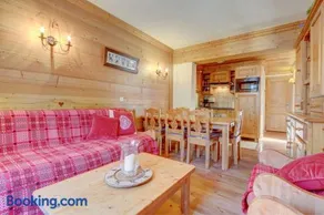 LODGE 8 - Image 2