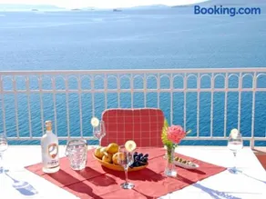 Beachfront Apartments Lucija-Seget Vranjica -Trogir - Image 4