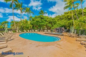 1Br 1Ba Kahala Tropical Dream, Pool, Garden View 513 - Image 2