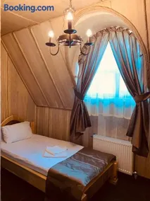 Готельно-ресторанний комплекс «Галицький замок» - Image 3