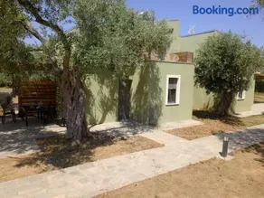 The Thassian Yard Houses - Image 1