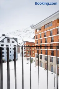 Gotthard Hotel Apartment - Image 4