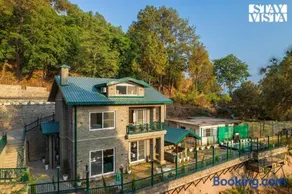 StayVista's Villa Montierra - 4BHK with Pet Friendly & Mountain View - Image 1