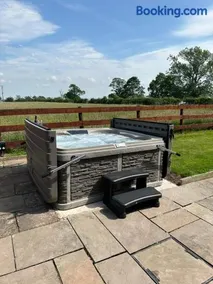 3 Bed in Scaleby oc-b33069 - Image 2