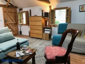 Lavender Lodge - Image 2