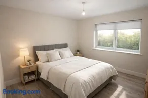 5 Bedroom Home Monaghan Town - Image 3