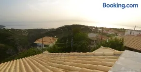 Papadeas Villas - Image 3