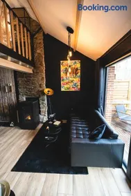 Cosy Wood - Image 2