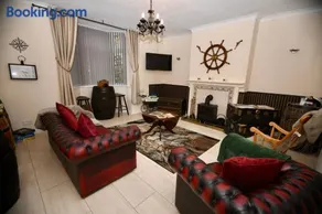 The Lower Deck-South Shields 4 seperate beds sleeps 5 Contractor and Long Stay Rates - Image 3
