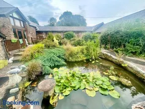4 beautiful stone built barns sleeping 17 people - Image 3