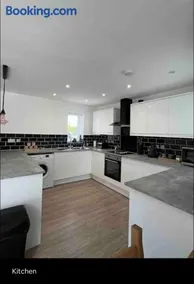 Green 3 bed bungalow with en-suite and parking - Image 3